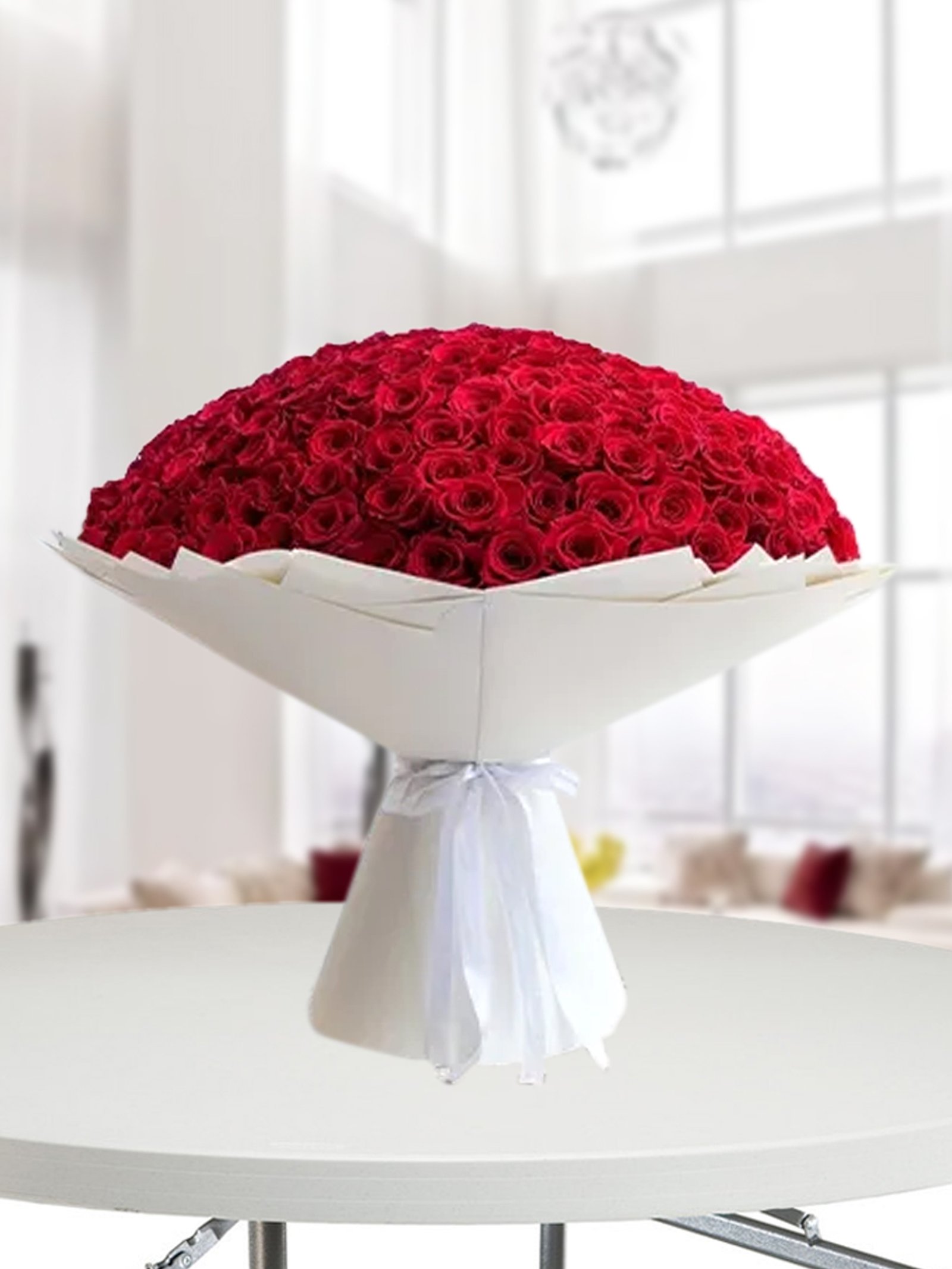Luxury Red Rose Bouq...